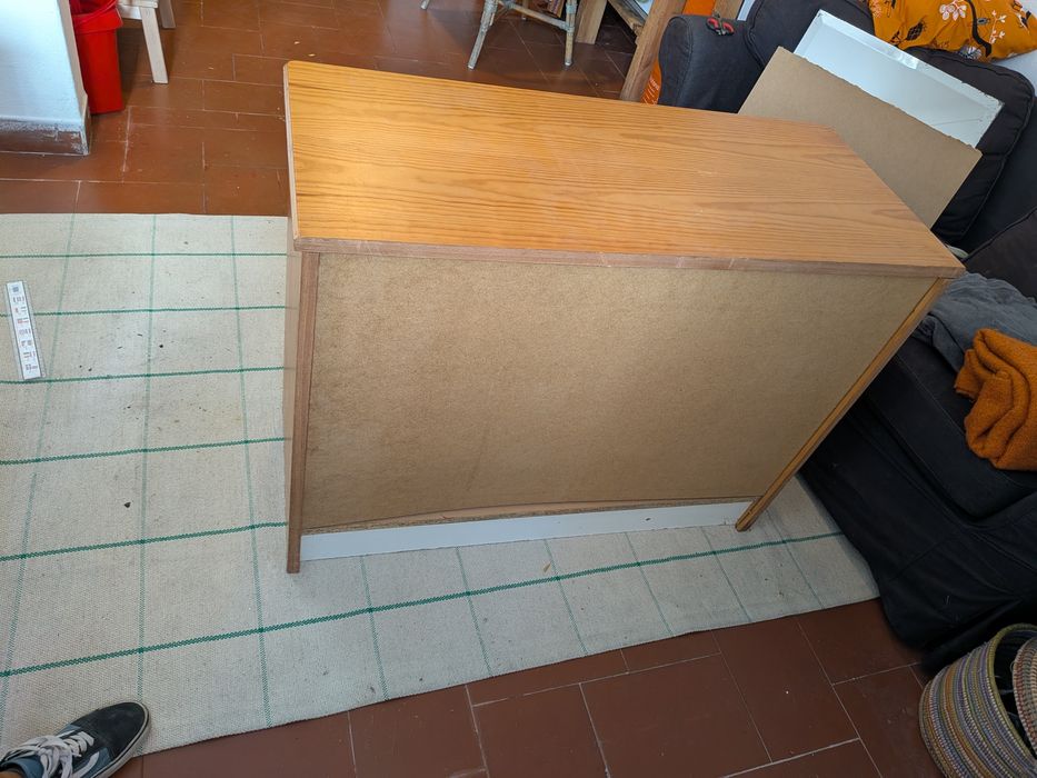 Cómoda de madeira