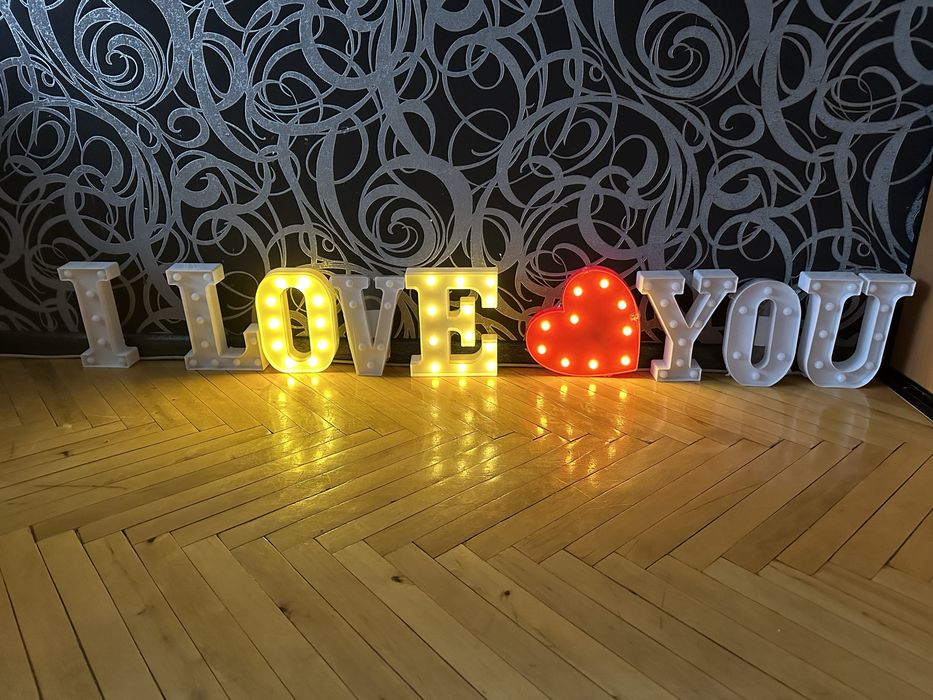 Набір Обʼємні декоративні букви нічник на батарейках 22см