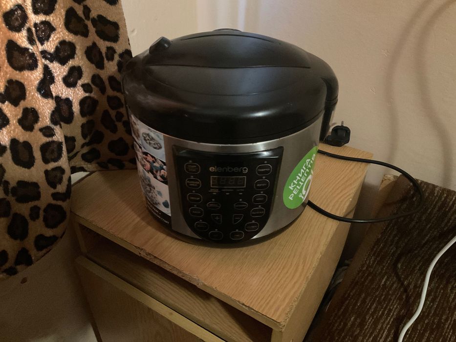 Мультиварка Elenberg
