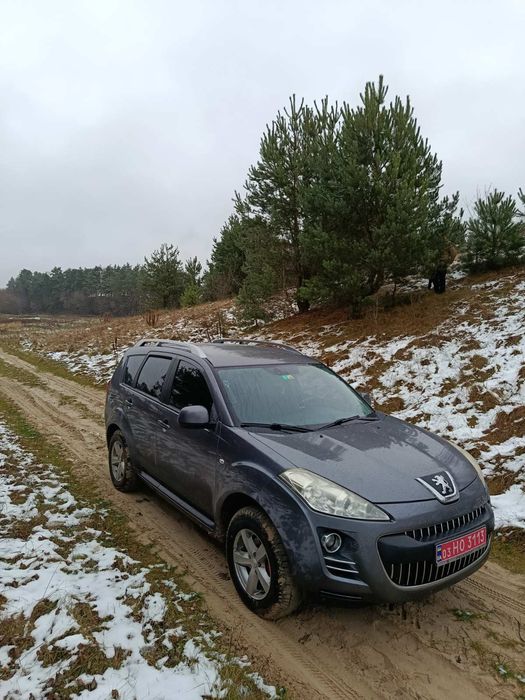 Peugeot 4007 2011 року