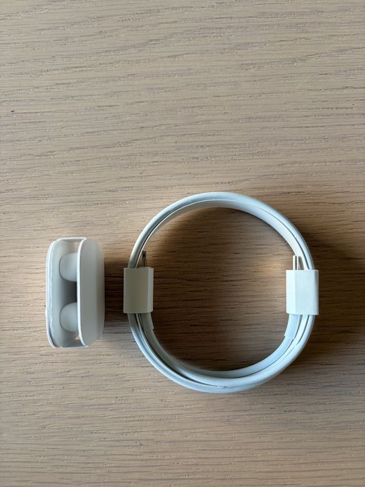 AirPods Pro 2021