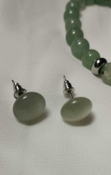 Дуже гарний набір з зеленого  авантюрина браслет, сережки, каблучка