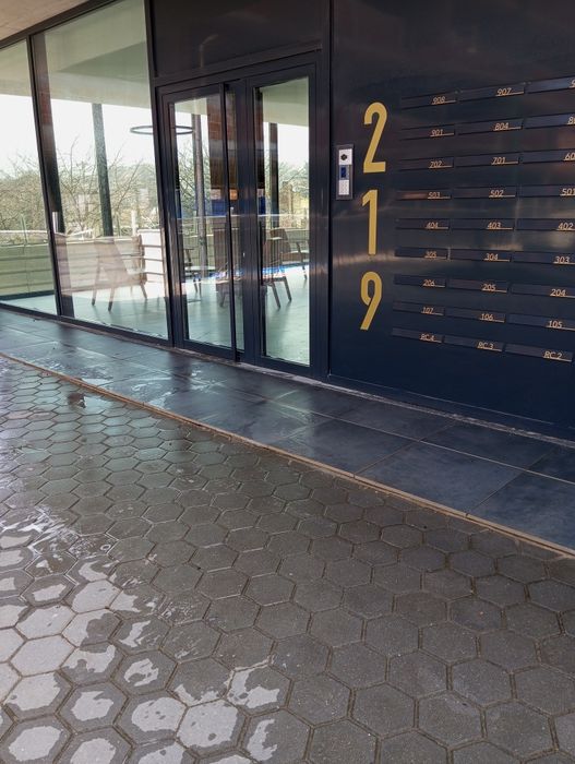 Limpeza a todo tipo de habitação escritório e condomínio