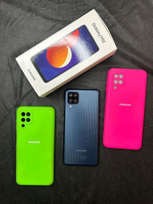 Телефон Samsung M12