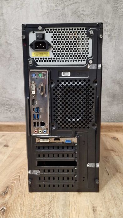 Komputer PC Intel 7 gen, 8gb/128