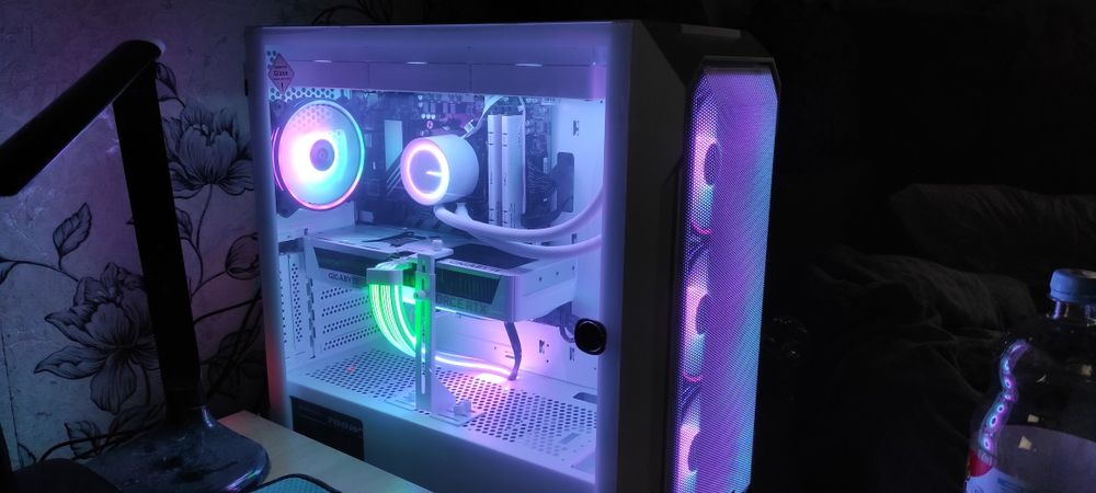 Компьютер amd 7-7700, rtx 5070