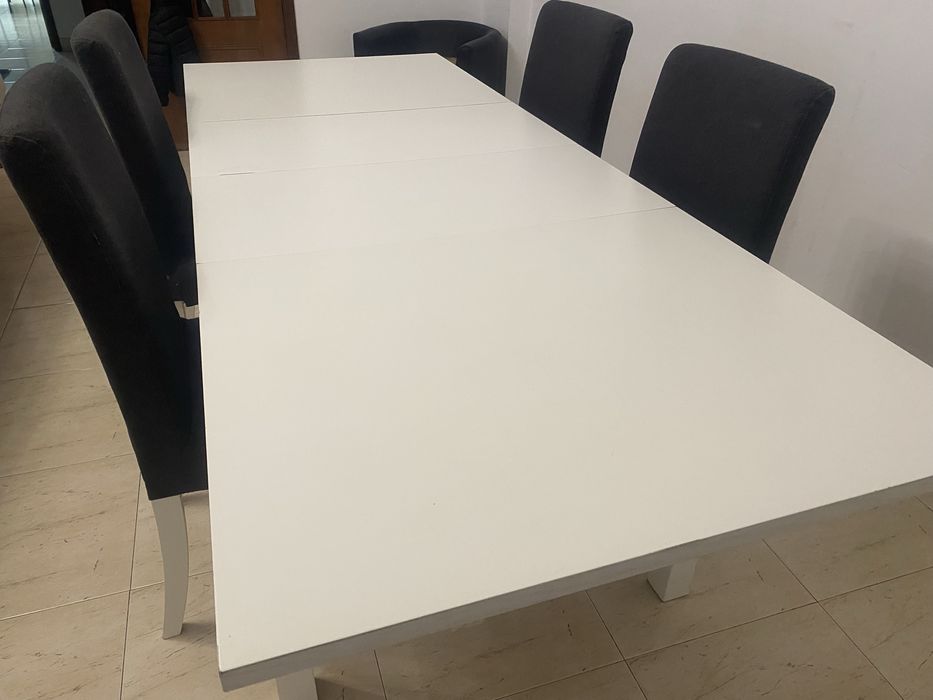 Mesa IKEA com 4 cadeiras henriksdal