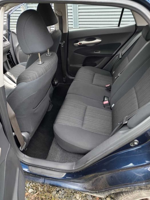 Sprzedam Toyota AURIS E15 124KM LPG PPF piękny nowe lampy długie OC