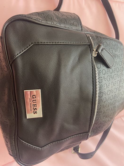 Рюкзак кожаный Guess