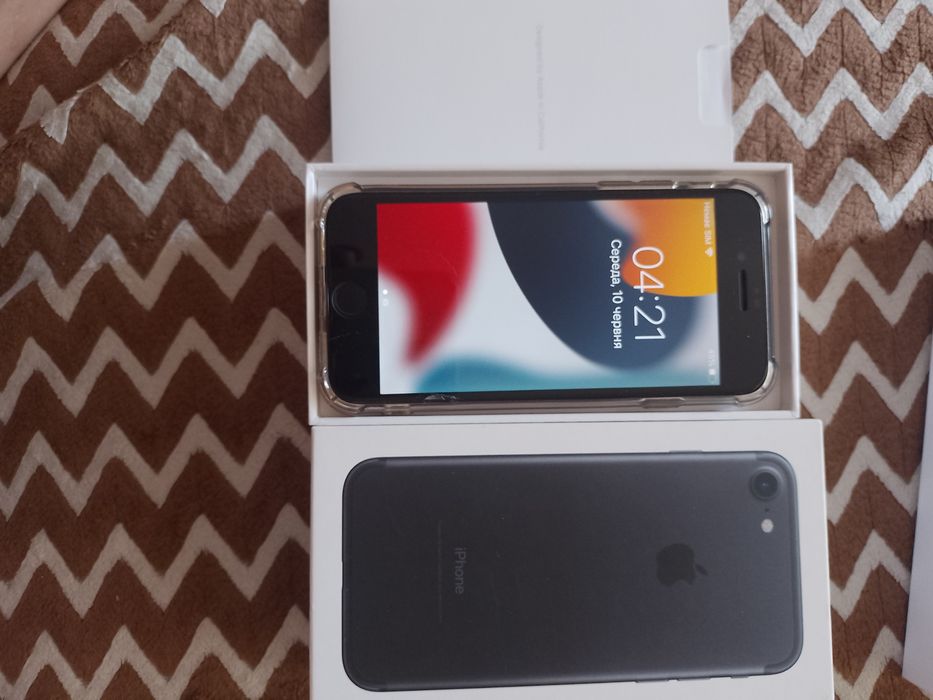 iPhone 7 продам .