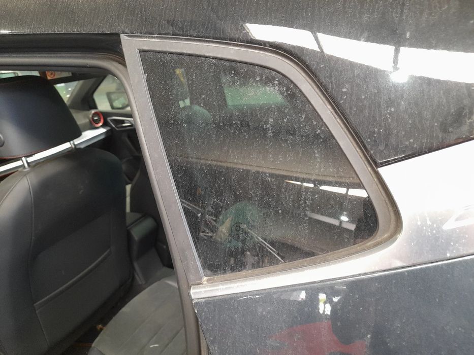 Vidro do painel trás esquerdo SEAT Arona (KJ7)