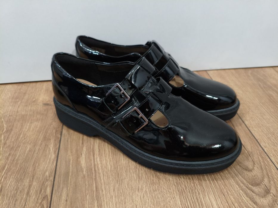 Buty Clarks półbuty damskie skórzane czarne 39,5 25,5cm