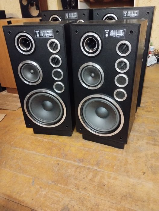 Kolumny Altus 110  okleinie