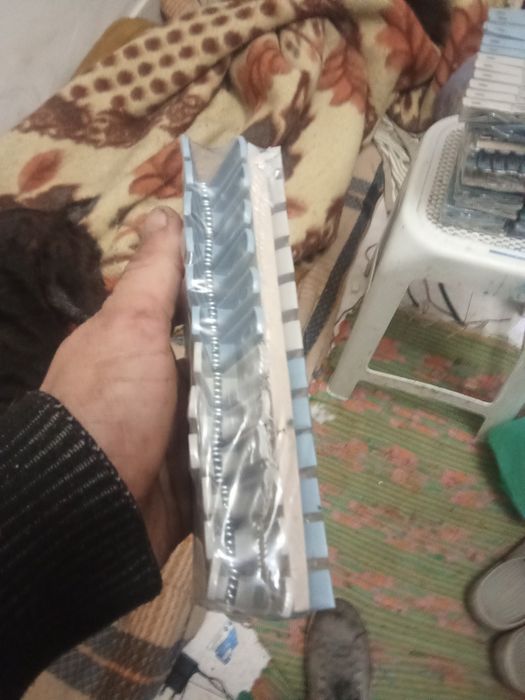 Molas de roupa de plástico