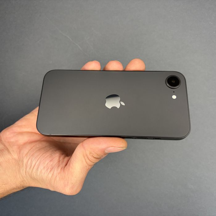 Телефон Apple Iphone 16e 128 Gb Black Акб 100% 11 циклів