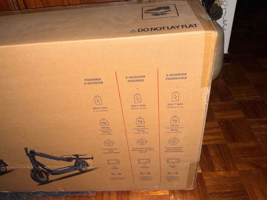Trotinete eletrica Reebok Urban 8.5 nova embalada