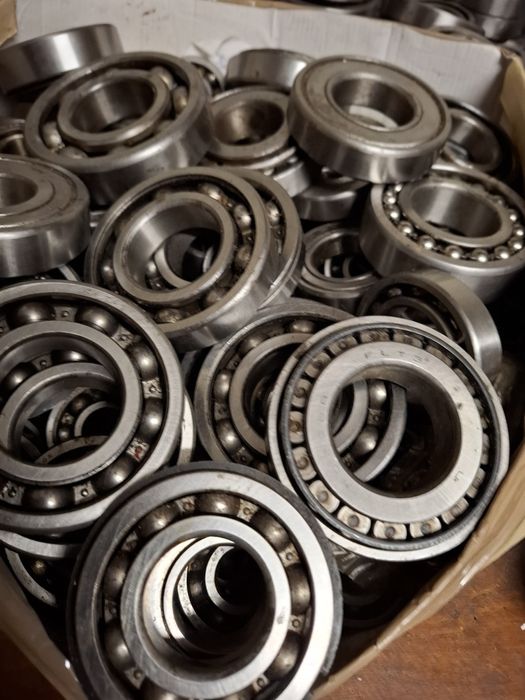 Łożyska  nie uzywane nowe.