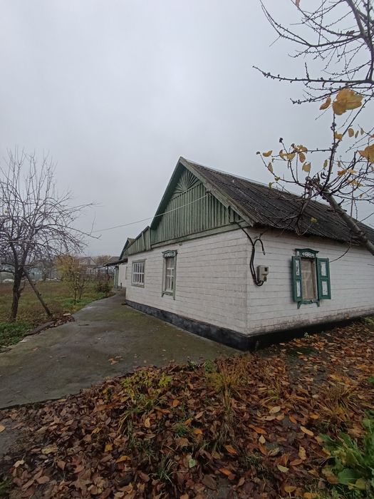 Продам будинок із газовим та пічним опаленням в Аулах!