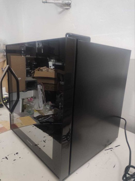 Холодильник мини бар для напитков вина пива Klarstein Beersafe L Onyx