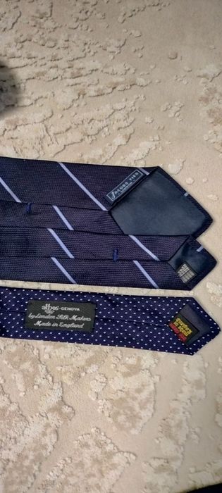 Галстуки,краватки,Італія,натуральний шовк.