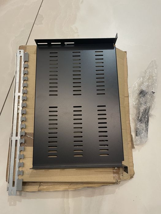 Półka do szafy serwerowej RACK 19