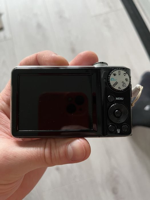 Фотоапарат Samsung PL100
