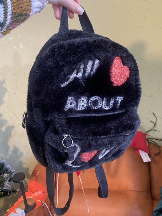 Рюкзаки 6 штук великі та малі брендові