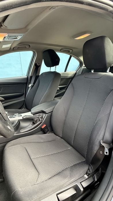 BMW 320i (F30) - Nacional - 85 mil km