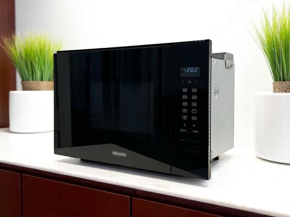 Miele / Міле Мікрохвильова піч M 2234, вбудована, 17 л