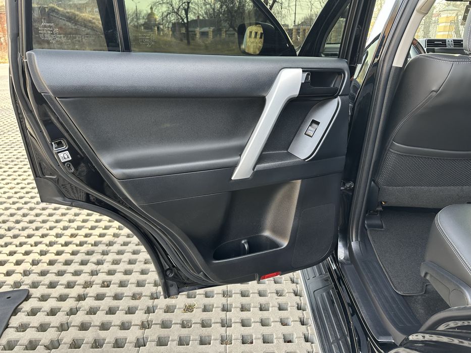 Продаж Toyota Prado