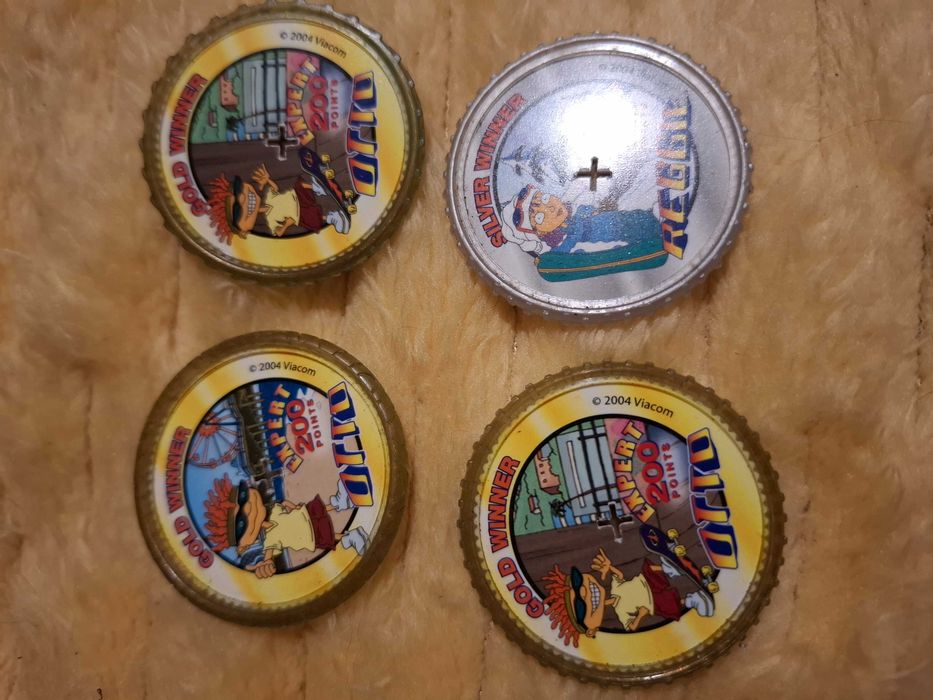 Vendo tazos antigos