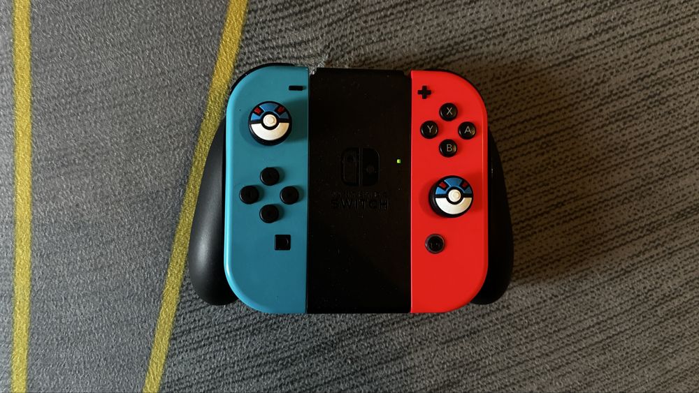 Nintendo switch oled como nova