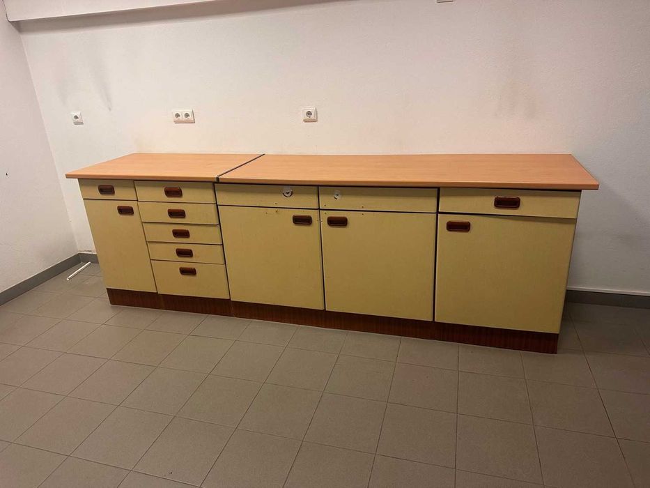 Móvel de Cozinha em Madeira