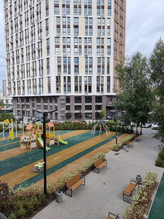 Оренда комерційного приміщення 95.2 м2 в ЖК Madison Garden