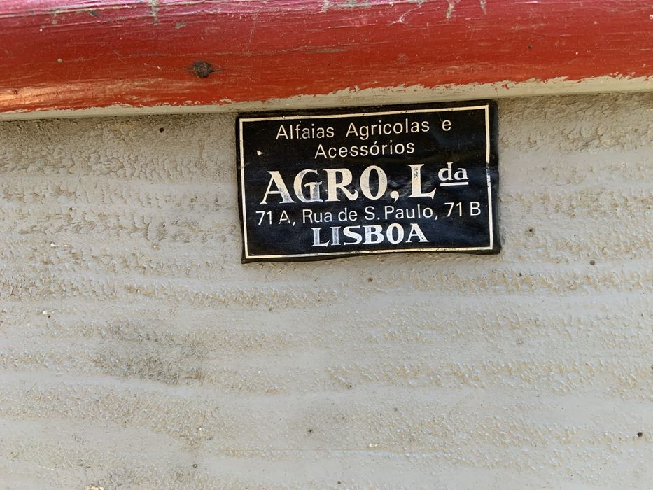Esmagador Prensa e Cuba de Vinho