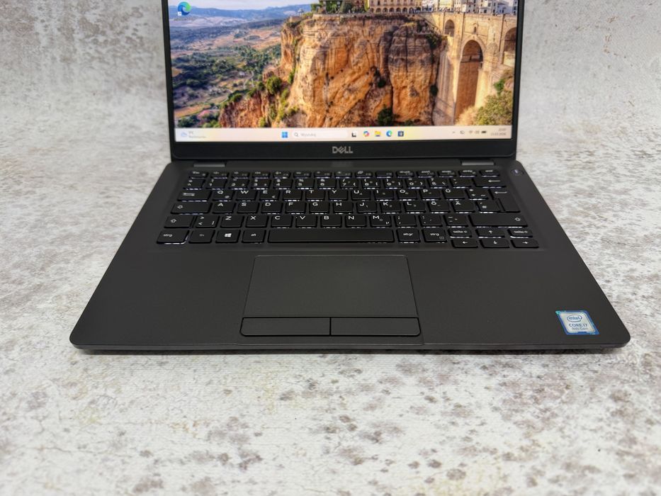 Dell Latitude 5300 / i7 8665u 4.8GHz / 16GB DDR4 / 512SSD / 13.3 FHD