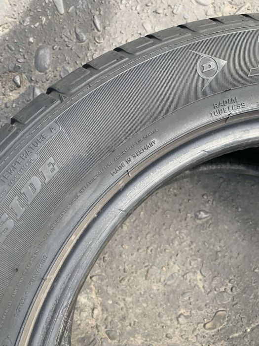Шини 235/55 R17 Dunlop  літо 6-6,5мм 2021р