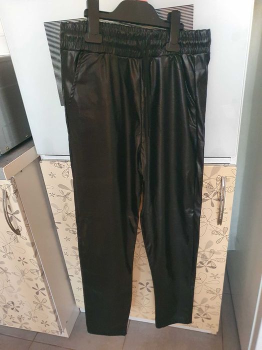 Штани жіночі шкірзам