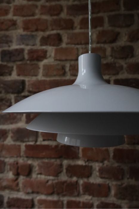 Biała duńska lampa wisząca space age mid century