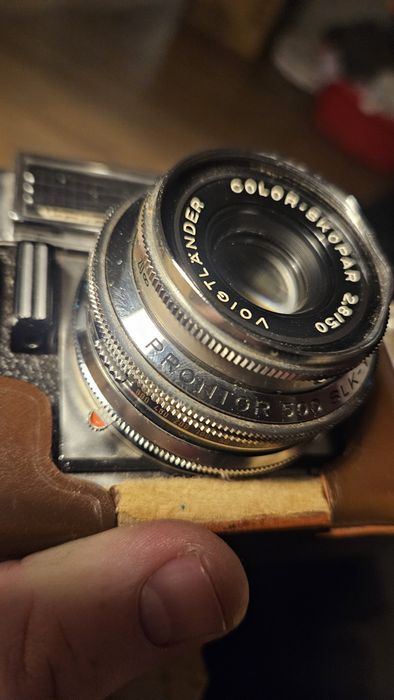 aparat Voigtländer Vitomatic IIb obiektyw Color-Skopar 2.8/50 oraz mig