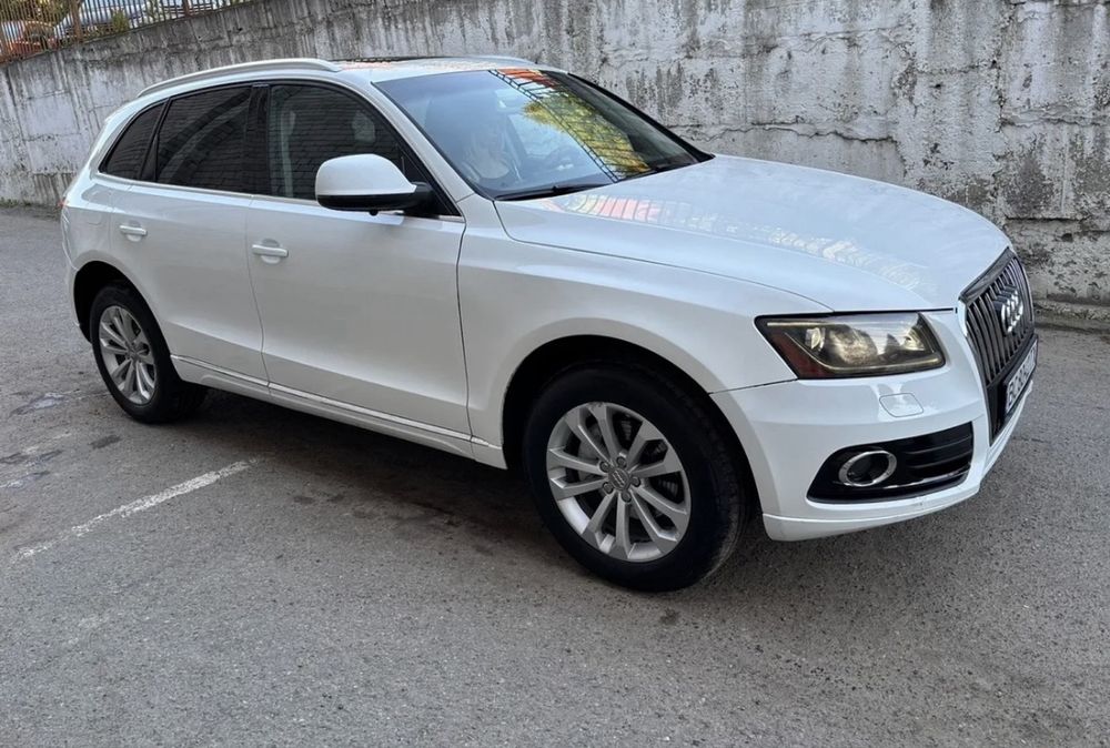 Audi Q5 2012 VIN WA1CFAFP8DA007777 фото оголошення 2 з 18
