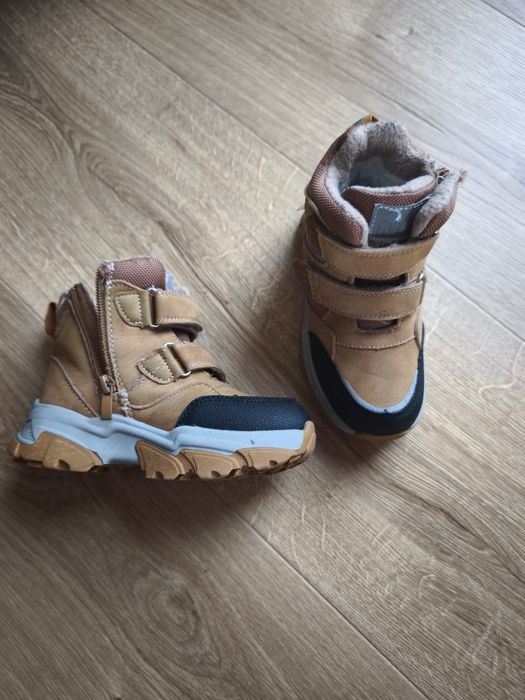 Buty zimowe trzewiki ocieplane rozm 28