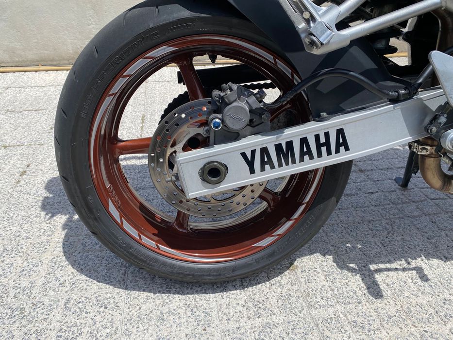 Yamaha Fazer 600 de 2004