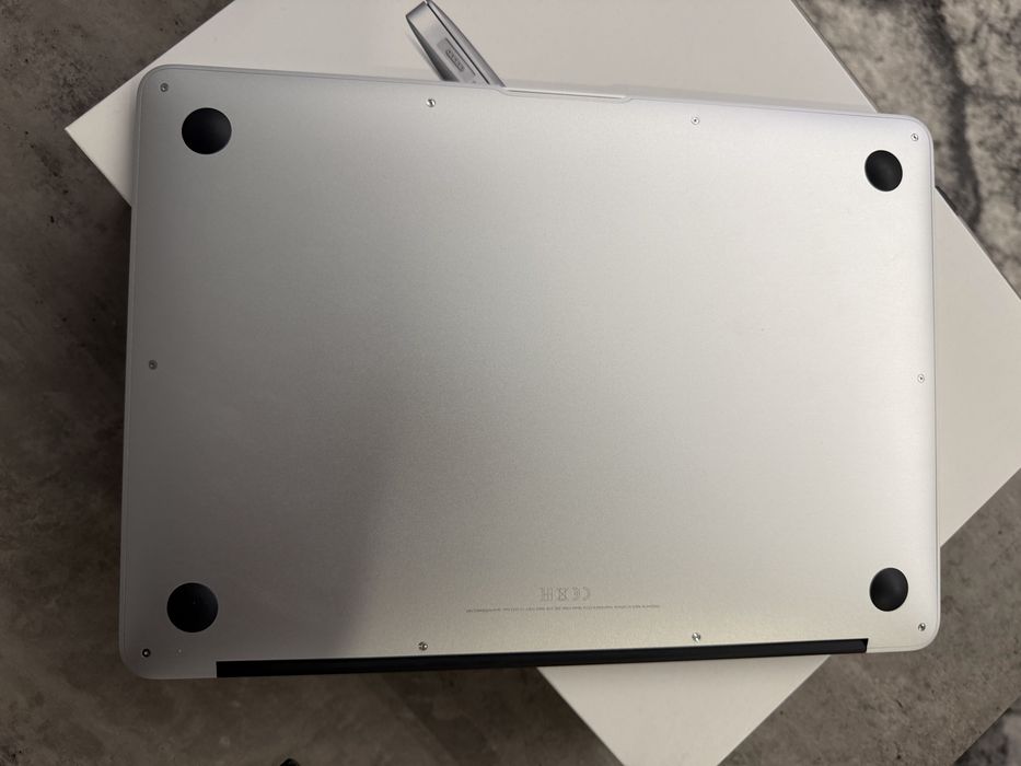 MacBook Air 13" 2017 (i5/8GB/128GB) | STAN IDEALNY | Pełen Komplet BOX