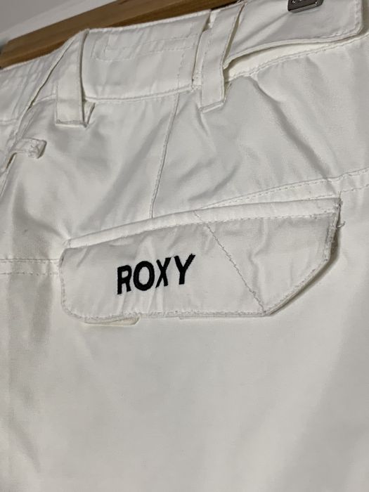 Spodnie snowboardowe ROXY 8k S regular fit
