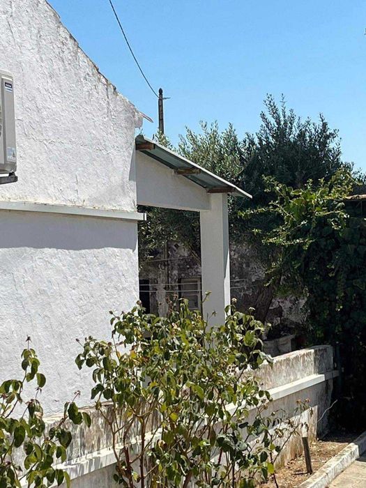 VENDE-SE moradia em Evora