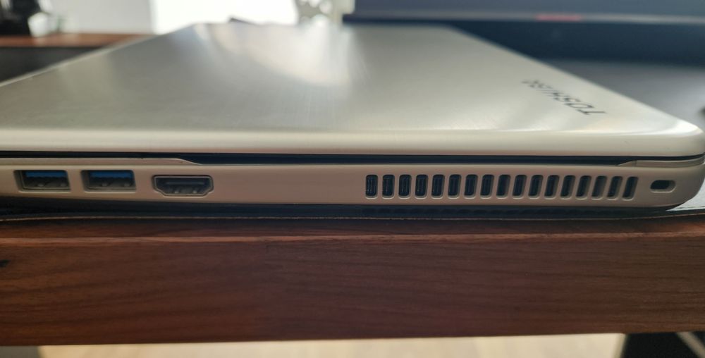 Toshiba Satélite P50-B-10V  i7 4710HQ 8Gb