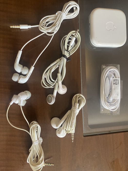 Rożne Sluchawki Apple Sony Samsung nowe i uzywane!