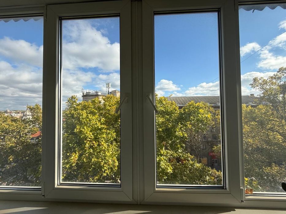 Продаю 2х комнатную квартиру в самом Центре города.