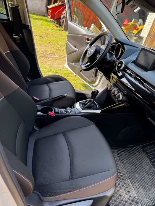 Mazda 2  SKYACTIV G Stan Idealny